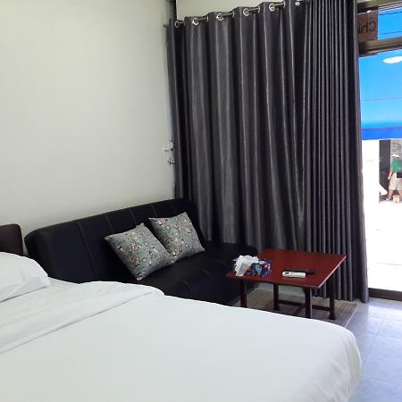 Chinn House Karon Екстер'єр фото