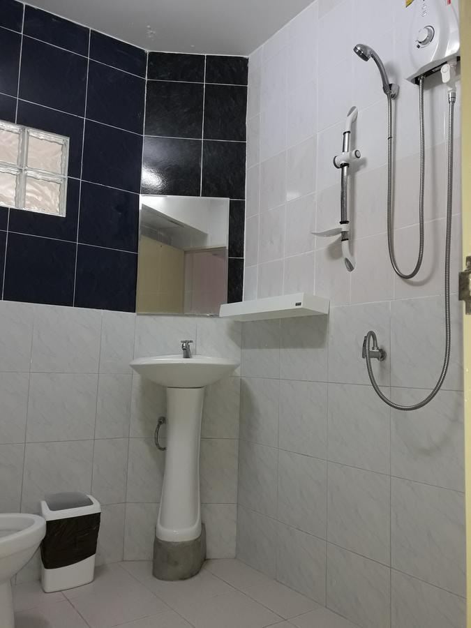 Chinn House Karon Екстер'єр фото