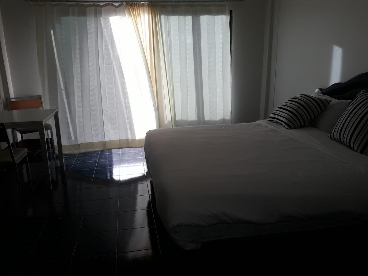 Chinn House Karon Екстер'єр фото