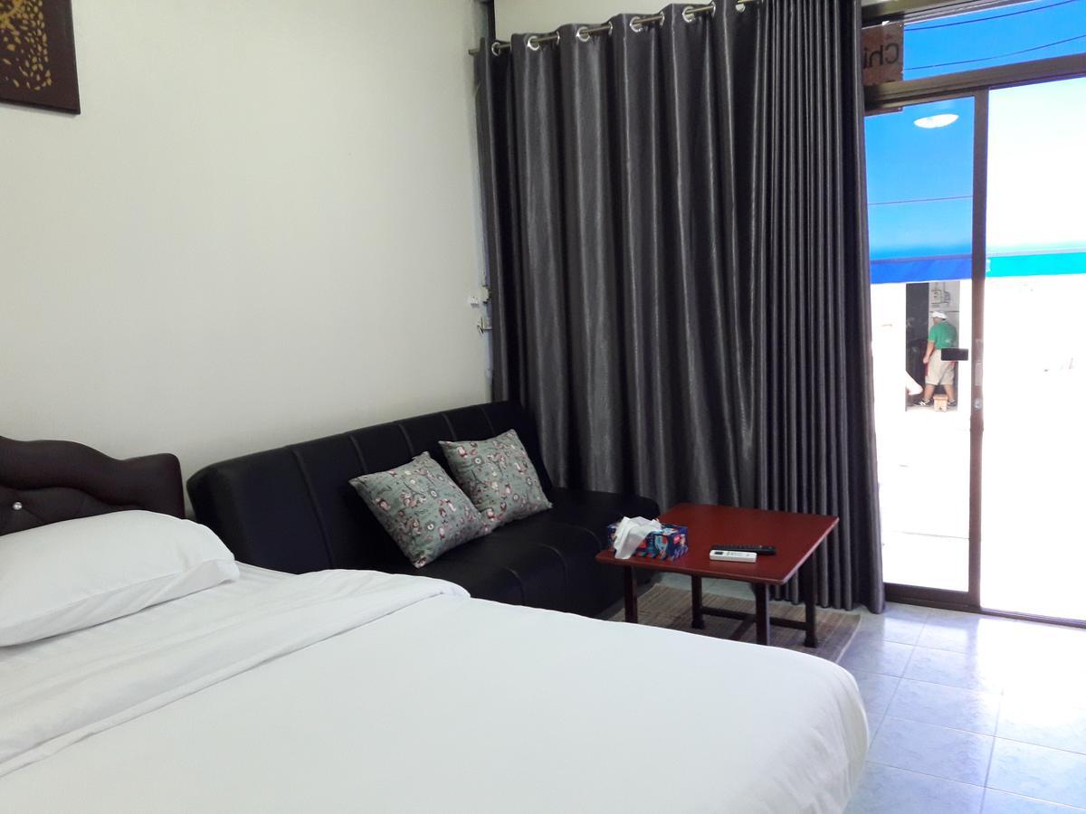 Chinn House Karon Екстер'єр фото