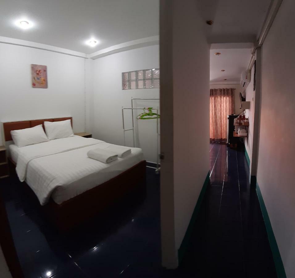 Chinn House Karon Екстер'єр фото